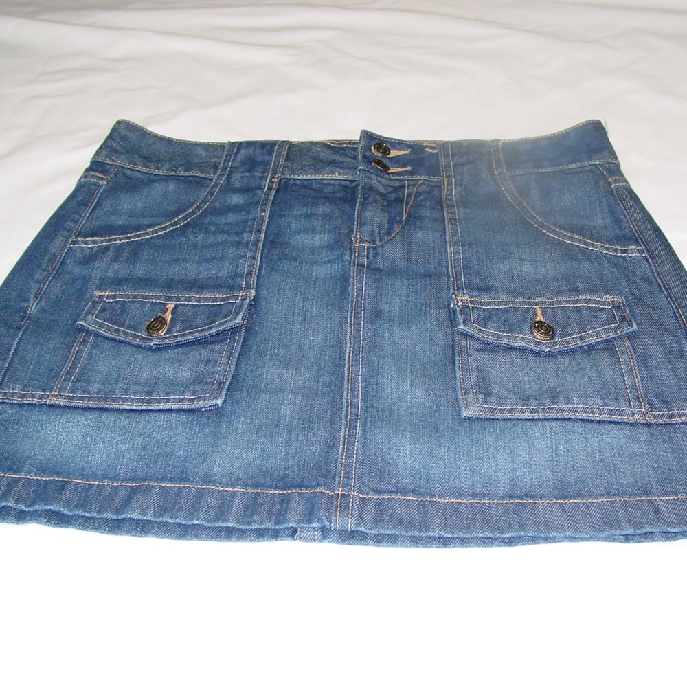 OLD NAVY WOMEN'S 4, UN-LINED DENIM MINI SKIRT